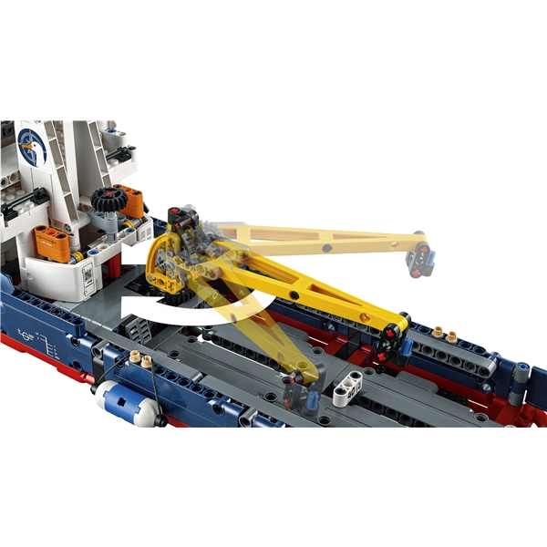 42064 LEGO Technic Valtameriristeilijä (Kuva 4 tuotteesta 9)