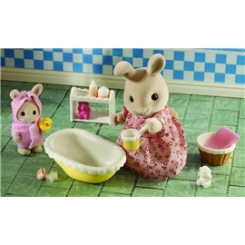 Sylvanian Families Bathtime for Baby