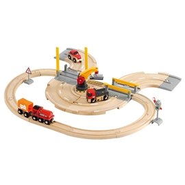 BRIO 33208 Auto- ja Junasetti Nosturilla