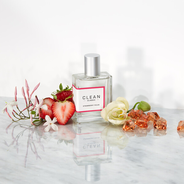 Clean Classic Strawberry Fields - Eau de parfum (Kuva 3 tuotteesta 4)