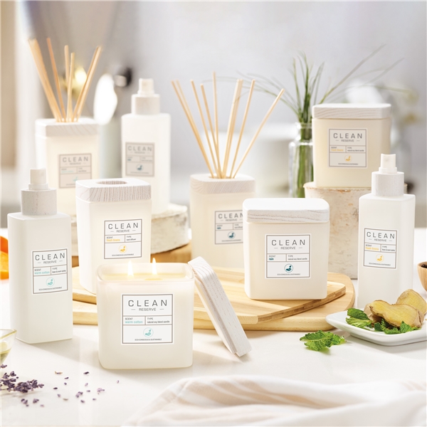 Clean Reserve Rain Scented Candle (Kuva 4 tuotteesta 4)