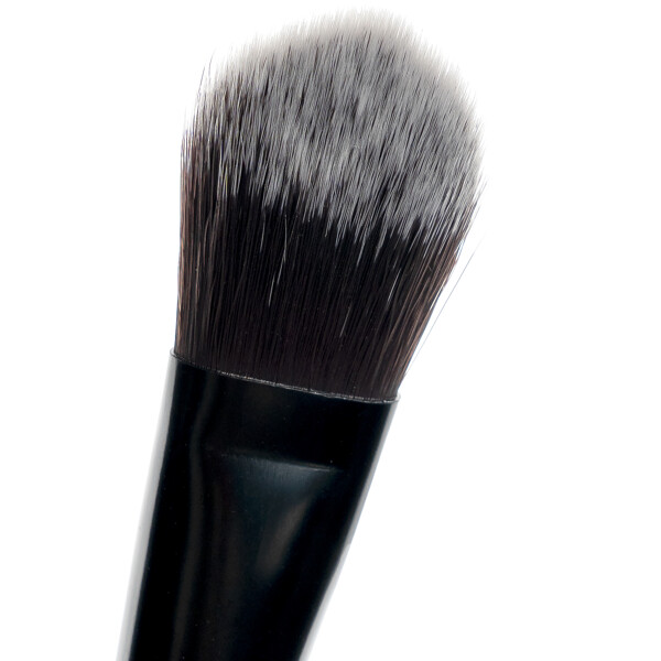 Brushworks No. 1 Foundation Brush (Kuva 4 tuotteesta 10)