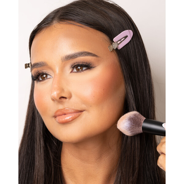 Brushworks No. 10 Bronzer Brush (Kuva 7 tuotteesta 8)