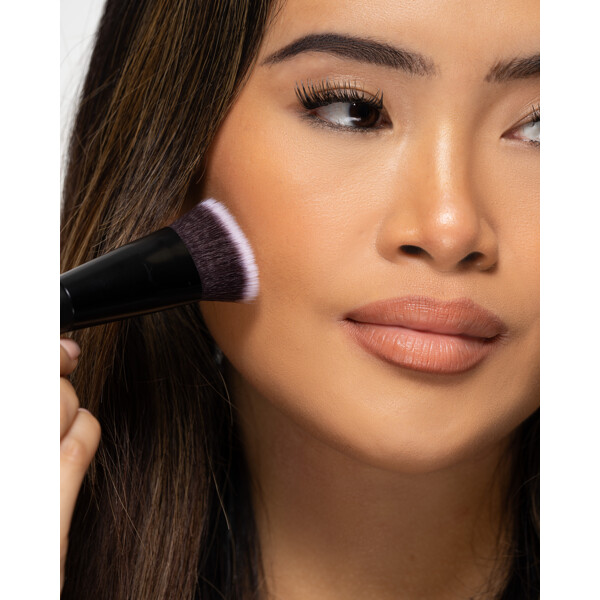Brushworks No. 11 Flat Top Contour Brush (Kuva 8 tuotteesta 8)