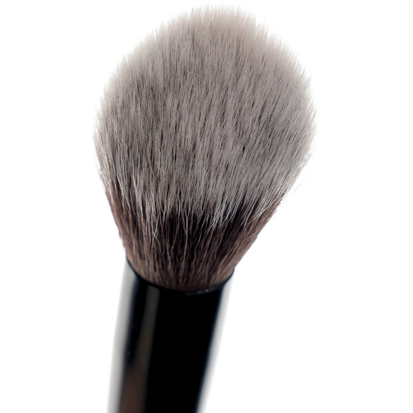Brushworks No. 13 Highlight Brush (Kuva 4 tuotteesta 8)