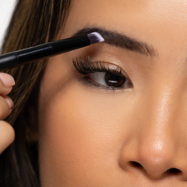 Brushworks No. 21 Precise Brow Brush (Kuva 7 tuotteesta 8)