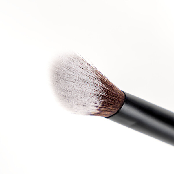 Brushworks No. 25 Brightening Concealer Brush (Kuva 4 tuotteesta 6)