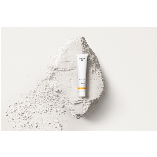 Dr Hauschka Cleansing Balm (Kuva 2 tuotteesta 2)