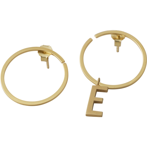 Design Letters Earring Hoops 24 mm Gold (Kuva 2 tuotteesta 3)