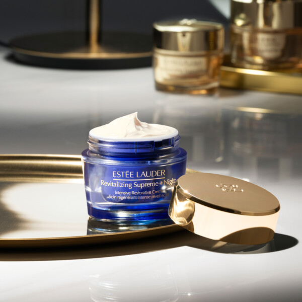 Revitalizing Supreme+ Night Crème (Kuva 5 tuotteesta 8)