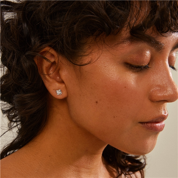 26241-6003 OCTAVIA Clover Earrings (Kuva 2 tuotteesta 4)