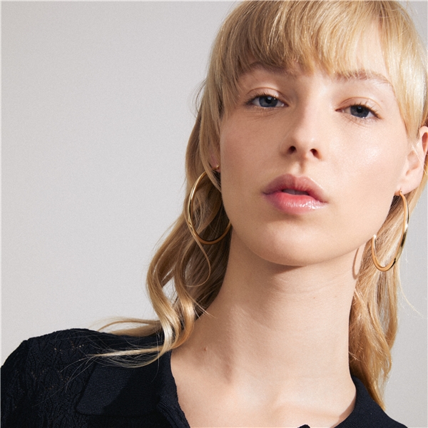28243-2013 PRIYA Large Hoop Earrings (Kuva 3 tuotteesta 4)