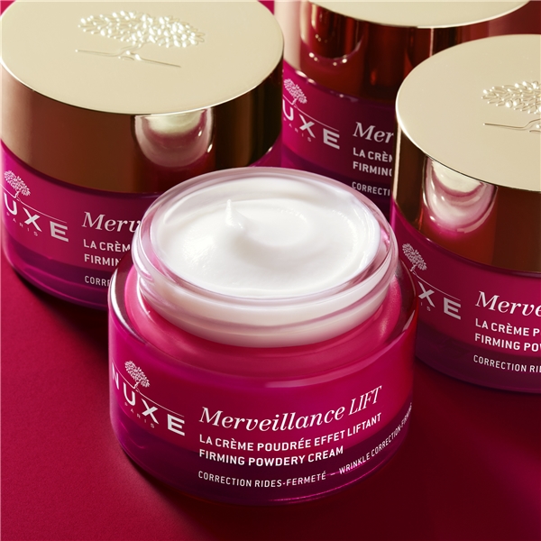 Merveillance LIFT Firming Powdery Cream (Kuva 7 tuotteesta 9)