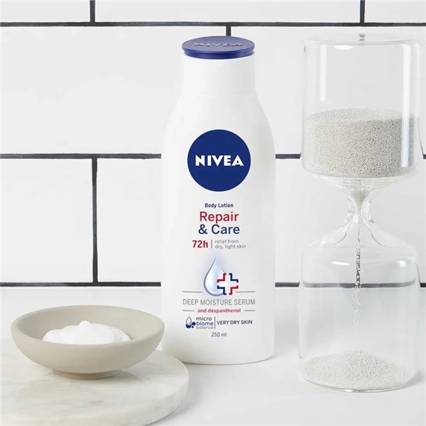 Nivea Repair & Care Body Lotion (Kuva 2 tuotteesta 4)