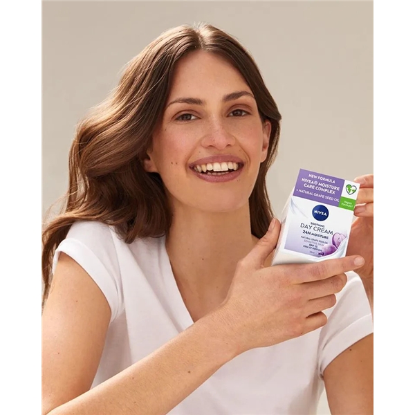Nivea Soothing Day Cream - Sensitive Skin (Kuva 4 tuotteesta 6)