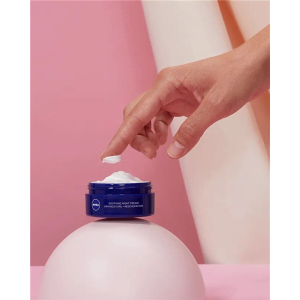 Nivea Soothing Night Cream - Sensitive Skin (Kuva 5 tuotteesta 6)