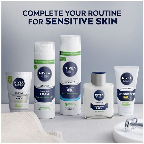 Nivea Men Sensitive Face Moisturiser SPF15 (Kuva 8 tuotteesta 8)