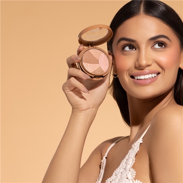 Butter Glow Bronzer + Blush (Kuva 6 tuotteesta 7)