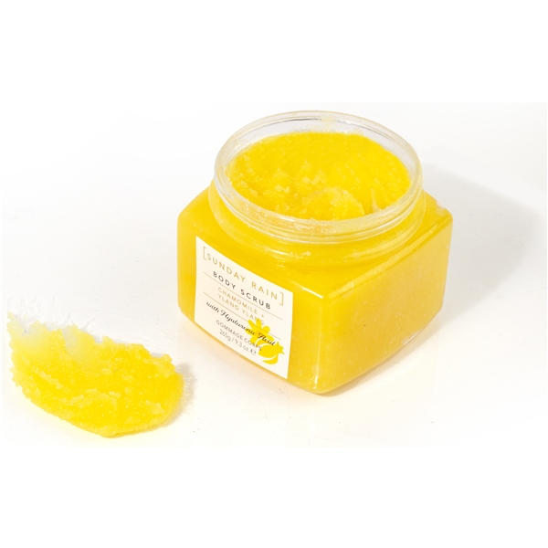 Chamomile & Ylang Ylang Body Scrub (Kuva 2 tuotteesta 5)