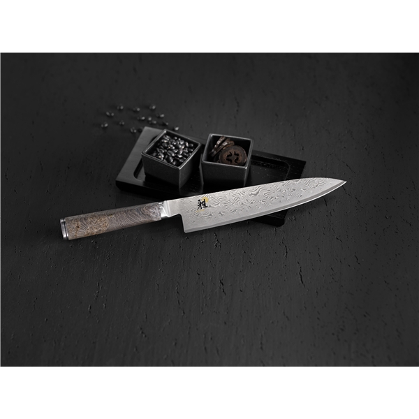 Miyabi 5000MCD 67 Santoku kokkiveitsi (Kuva 2 tuotteesta 3)