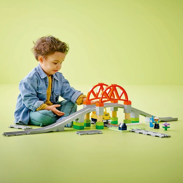 10426 LEGO Duplo Junasilta & Radan Laajennussetti (Kuva 5 tuotteesta 5)