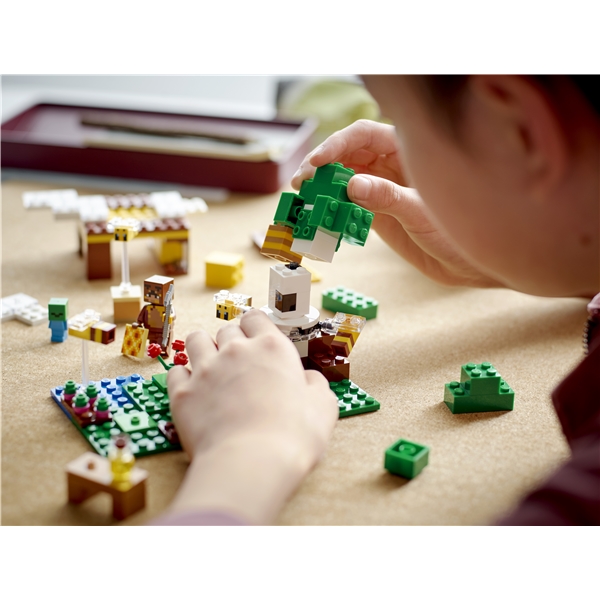 21241 LEGO Minecraft Mehiläistalo (Kuva 6 tuotteesta 6)