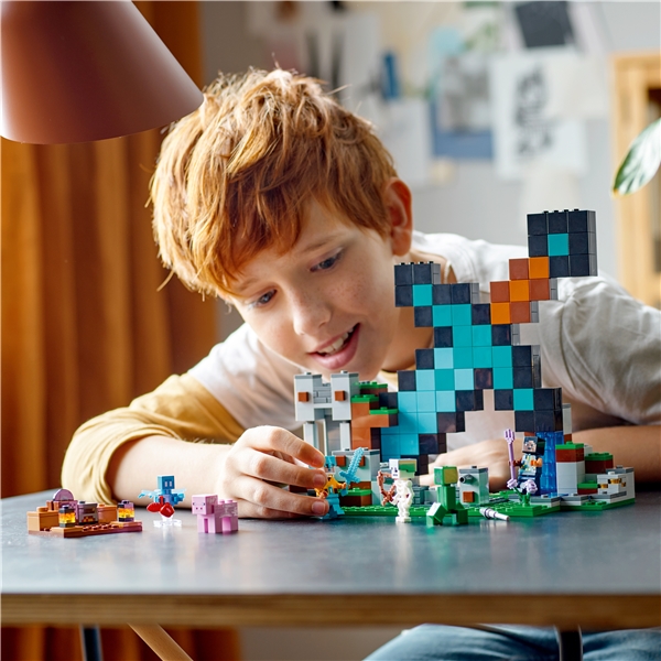 21244 LEGO Minecraft Miekkavartio (Kuva 5 tuotteesta 6)