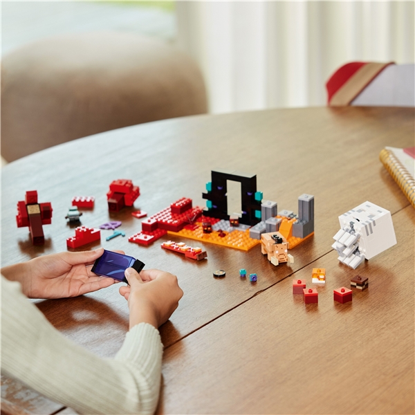 21255 LEGO Minecraft Hornaportaalin Väijytys (Kuva 4 tuotteesta 6)