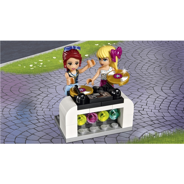 41106 LEGO Friends Poptähtien keikkabussi (Kuva 7 tuotteesta 8)