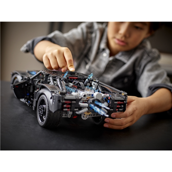 42127 LEGO Technic Batmobile (Kuva 8 tuotteesta 8)