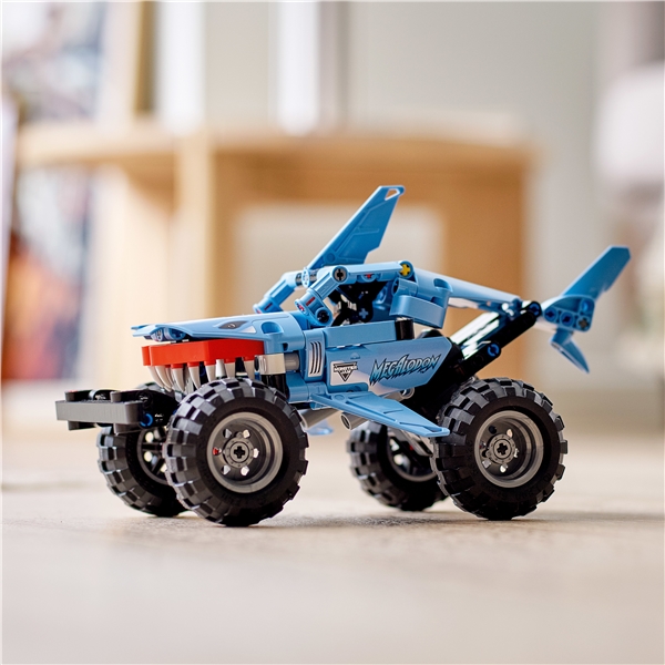 42134 LEGO Technic Monster Jam Megalodon (Kuva 4 tuotteesta 6)
