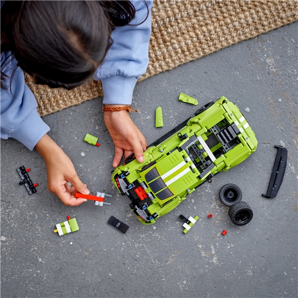 42138 LEGO Technic Ford Mustang Shelby GT500 (Kuva 6 tuotteesta 8)