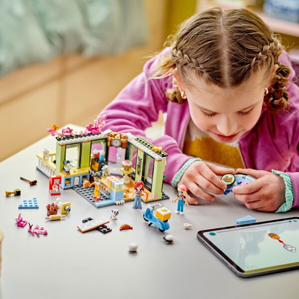 42618 LEGO Friends Heartlake Cityn kahvila (Kuva 4 tuotteesta 5)