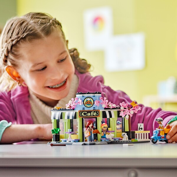 42618 LEGO Friends Heartlake Cityn kahvila (Kuva 5 tuotteesta 5)