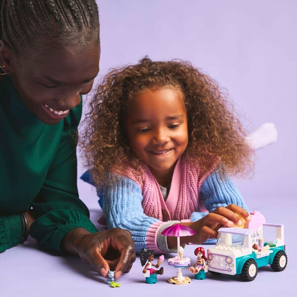 42644 LEGO Friends Heartlake Cityn Jäätelöauto (Kuva 5 tuotteesta 6)