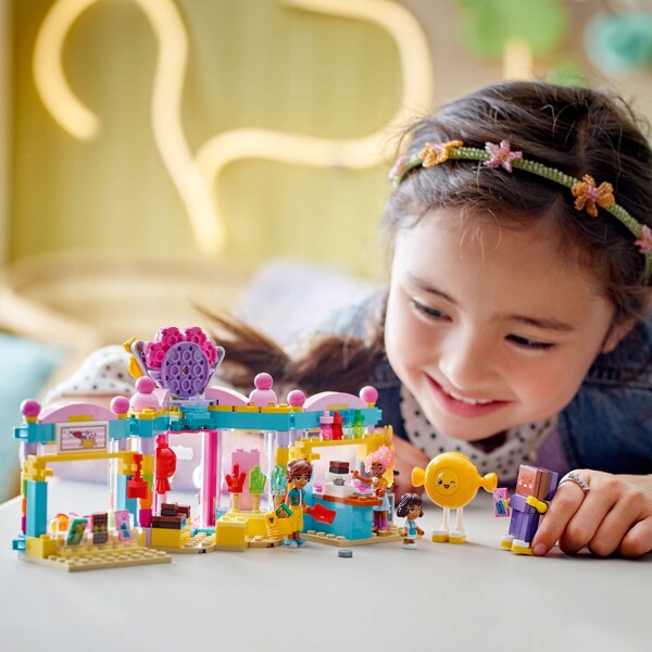 42649 LEGO Friends Heartlake Cityn Karkkikauppa (Kuva 5 tuotteesta 6)