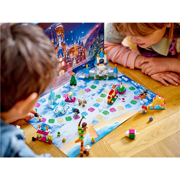 43253 LEGO Disney Prinsessa Joulukalenteri (Kuva 5 tuotteesta 5)