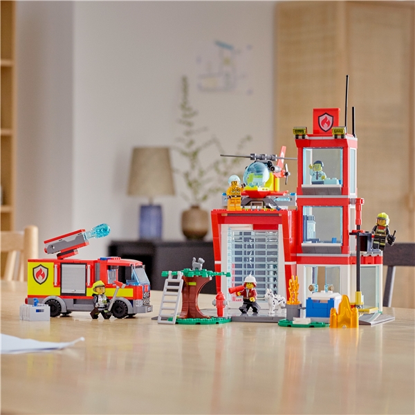 60320 LEGO City Fire Paloasema (Kuva 5 tuotteesta 6)