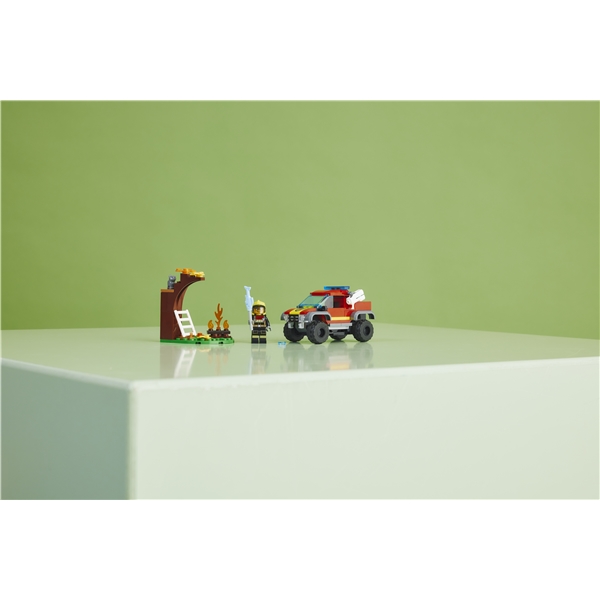 60393 LEGO City Palokunnan Nelivetoauto (Kuva 6 tuotteesta 6)