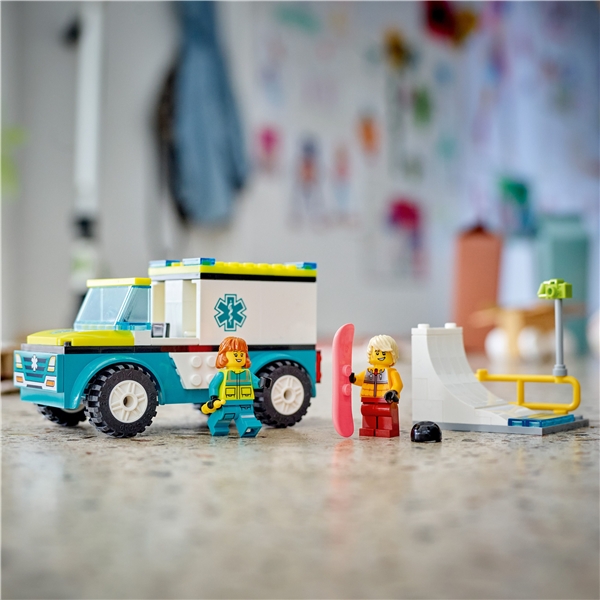 60403 LEGO City Ambulanssi & Lumilautailija (Kuva 6 tuotteesta 6)