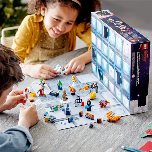 76231 LEGO Super Heroes Joulukalenteri (Kuva 4 tuotteesta 5)