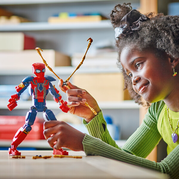 76298 LEGO Super Heroes Hahmo Iron Spider-Man (Kuva 4 tuotteesta 6)