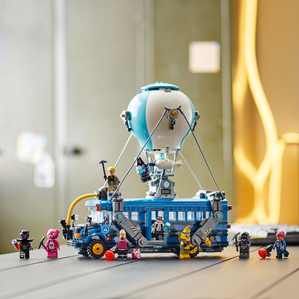 77073 LEGO Fortnite Taistelubussi (Kuva 6 tuotteesta 6)