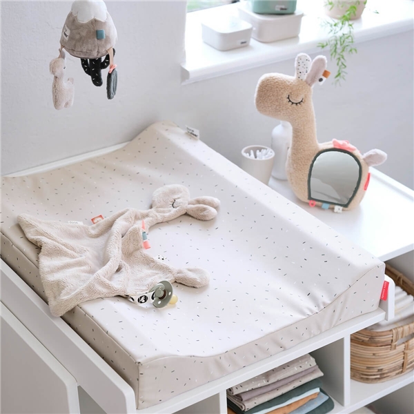 Done By Deer Changing Pad Confetti Sand (Kuva 2 tuotteesta 3)