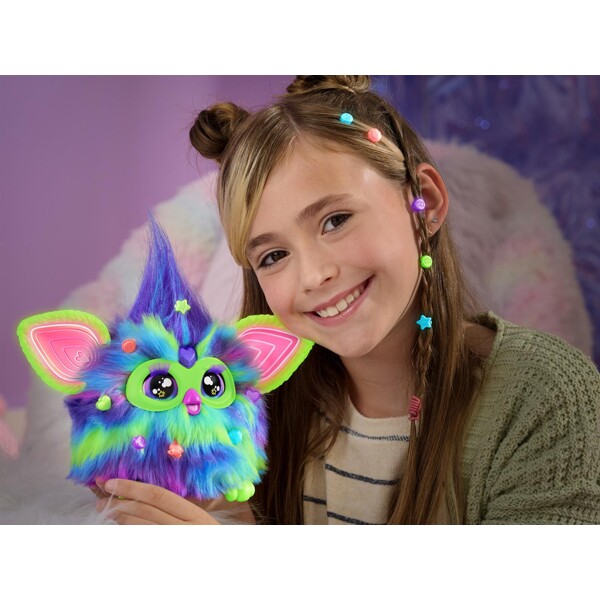 Furby Galaxy Hohtaa Pimeässä (FI) (Kuva 3 tuotteesta 5)