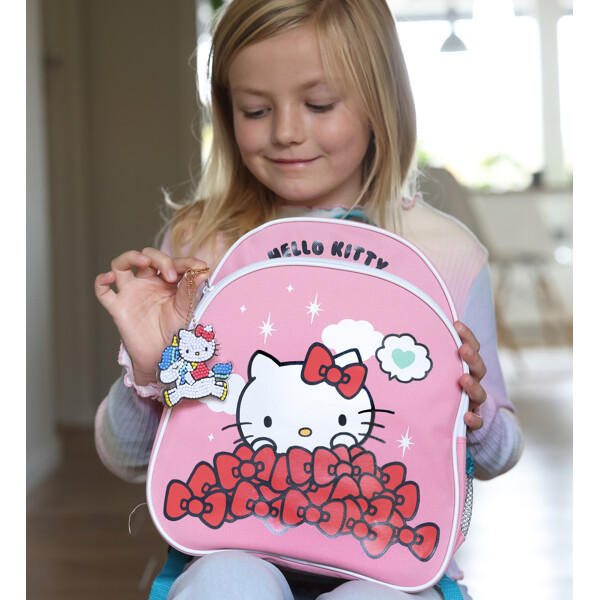 Hello Kitty timanttimaalaus avaimenperällä (Kuva 3 tuotteesta 3)