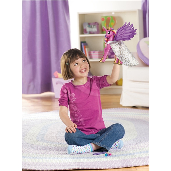 My Little Pony Princess Cadance Fashion Pony (Kuva 3 tuotteesta 3)