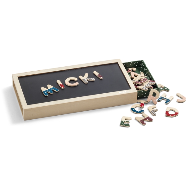 Micki Magneettikirjaimet + Laatikko Senses 1 set