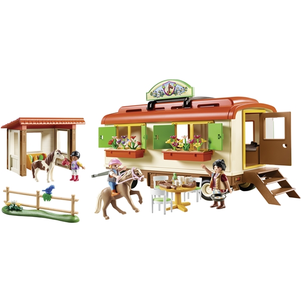 70510 Playmobil Farm - Ponileirin yöpymisvaunu (Kuva 6 tuotteesta 7)