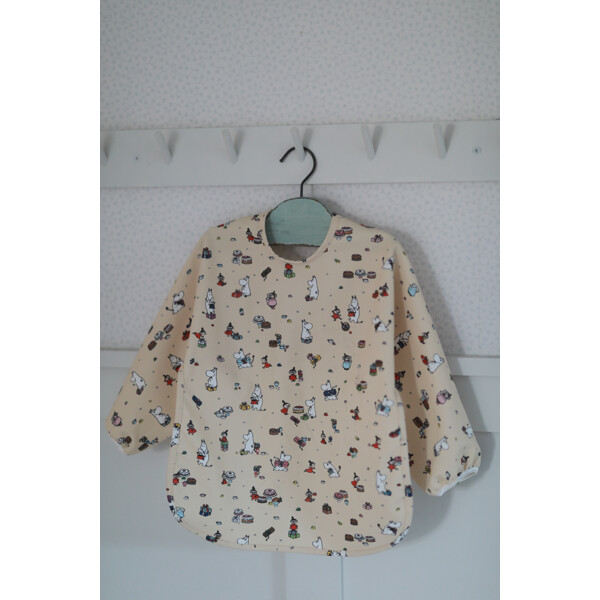 Muumi Piknik Ruokalappu hihalla Beige (Kuva 2 tuotteesta 2)